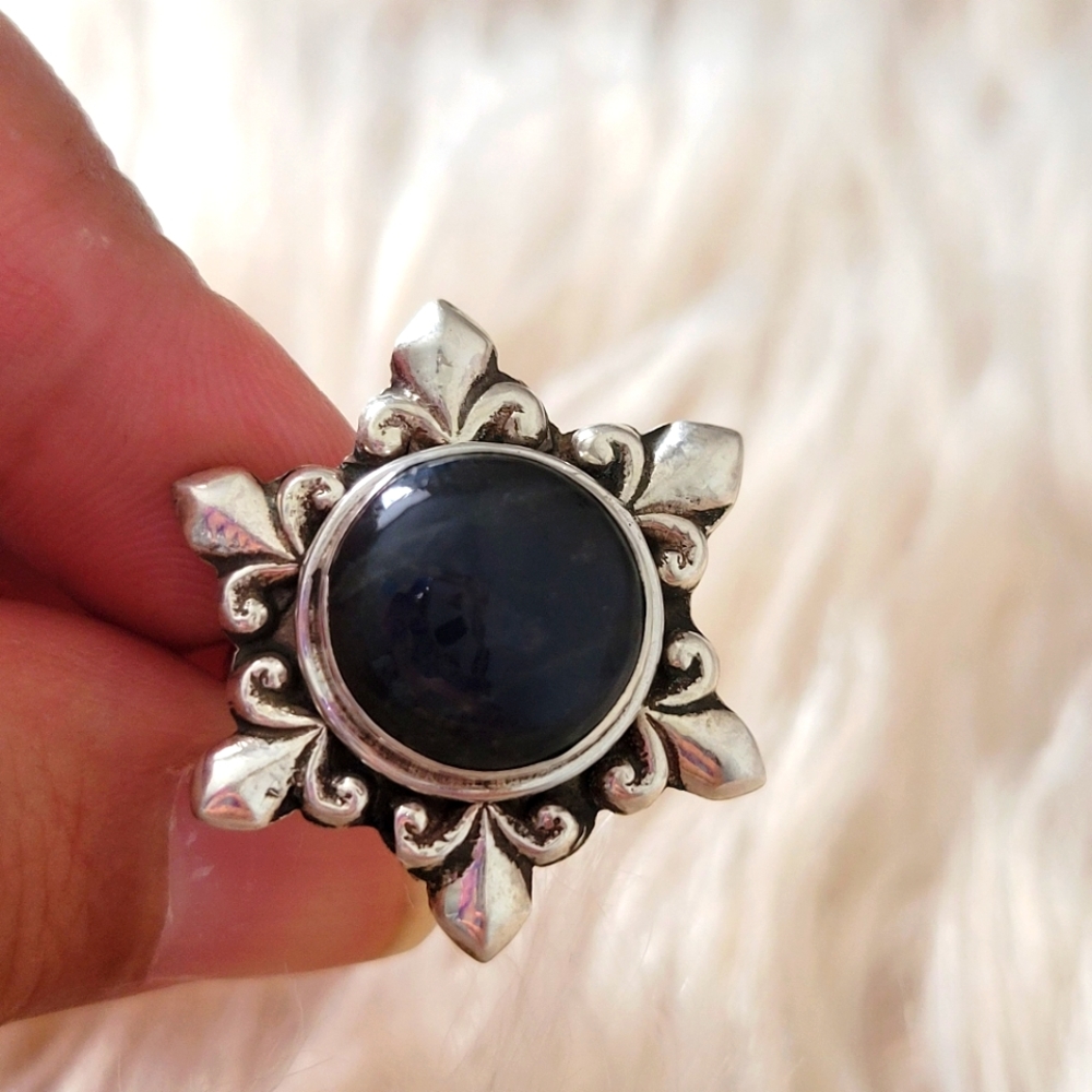 Handmade 925 sterling silver & moonstone ring size 6